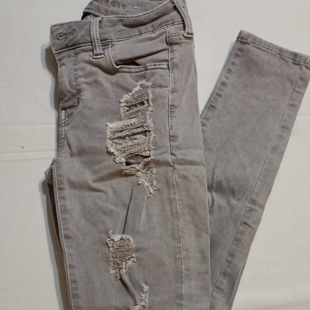 American Eagle Outfitters Distressed Skinny Jeans in Gray